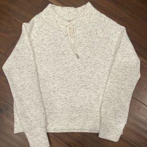 LOFT NWOT Crewneck sweater